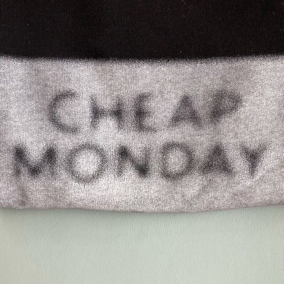 Cheap Monday Blurry Logo Shrunken Sweatshirt - Picture 4 of 6